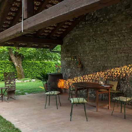 La Casa Del Sole - Tenuta Dei Conti 3* Манцано